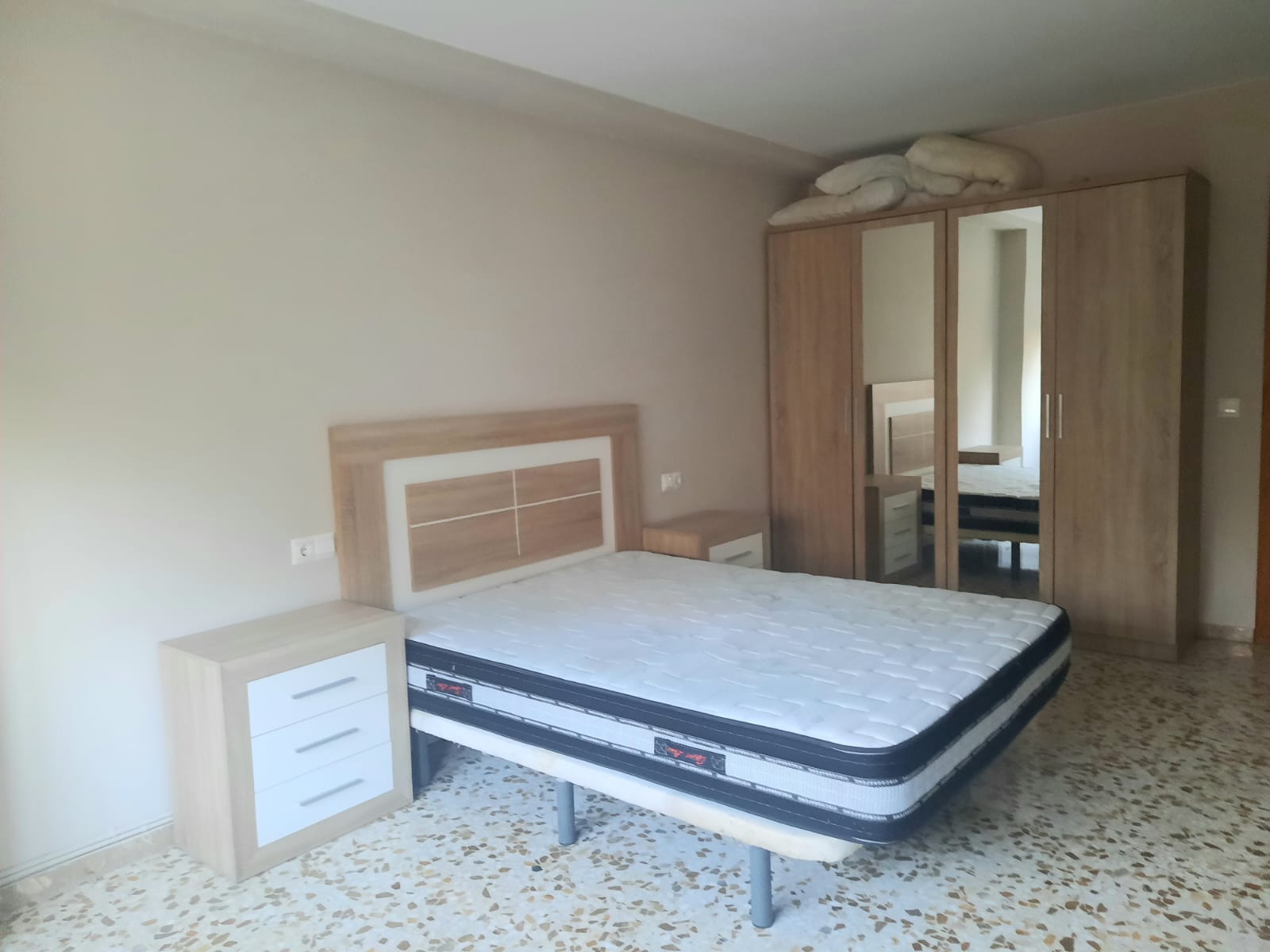 001736ec-55e1-4247-945c-96c8894488cb