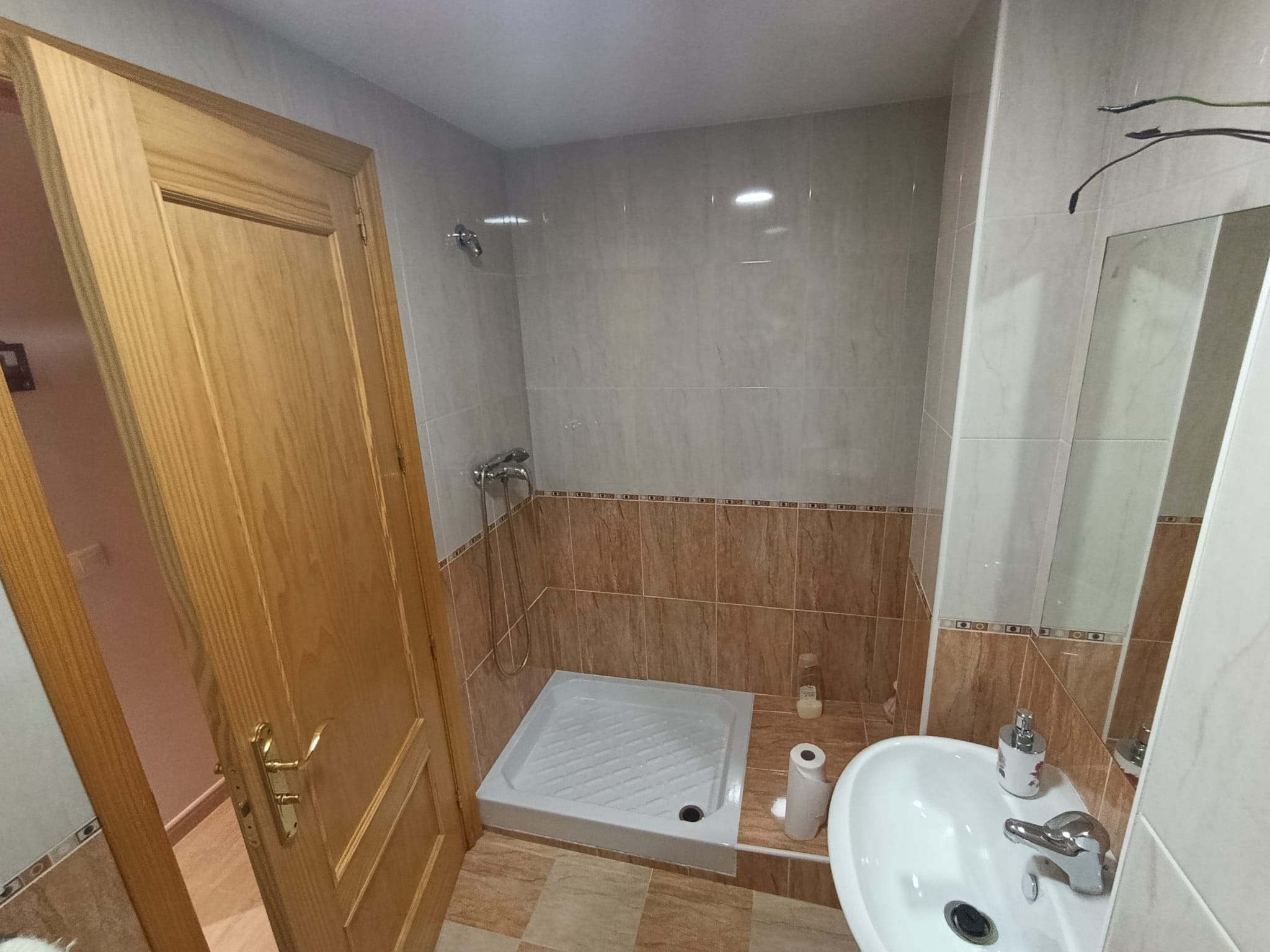 64f46408-965a-4435-8f73-ee5e78d17999